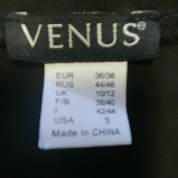 Venus Lace Sleeve Top - Picture 7 of 8